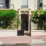 Holidays - Charmant, Authentique, 3 Chambres, Calme, Palais & Appartamento