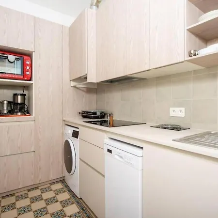 Holidays - Charmant, Authentique, 3 Chambres, Calme, Palais & Apartment