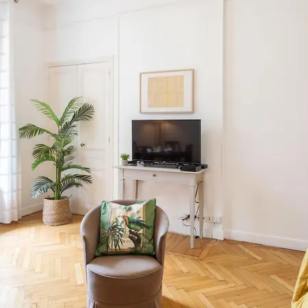 Holidays - Charmant, Authentique, 3 Chambres, Calme, Palais & شقة كان