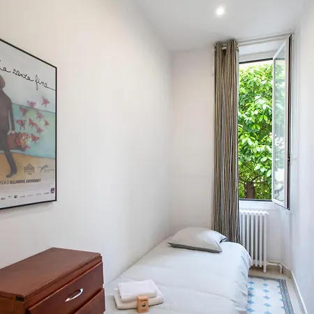Holidays - Charmant, Authentique, 3 Chambres, Calme, Palais & Apartment *