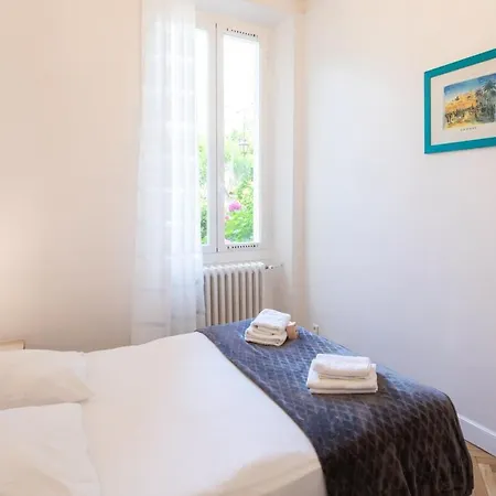 Apartmán Holidays - Charmant, Authentique, 3 Chambres, Calme, Palais &