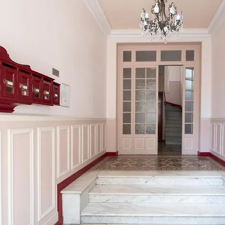 Holidays - Charmant, Authentique, 3 Chambres, Calme, Palais & Apartmán Cannes