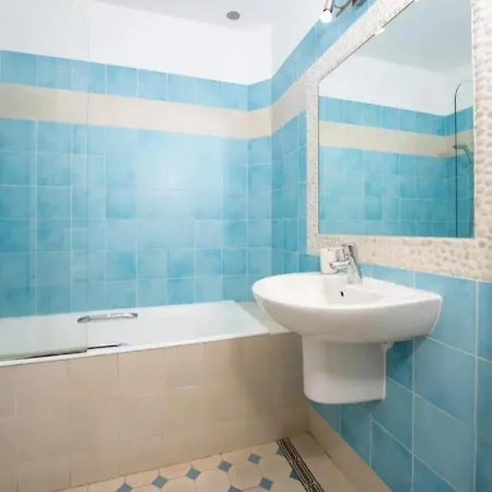 Holidays - Charmant, Authentique, 3 Chambres, Calme, Palais & Cannes