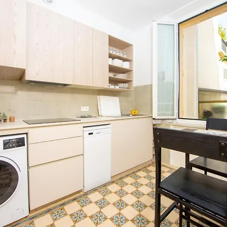 Holidays - Charmant, Authentique, 3 Chambres, Calme, Palais&plage Appartement Cannes